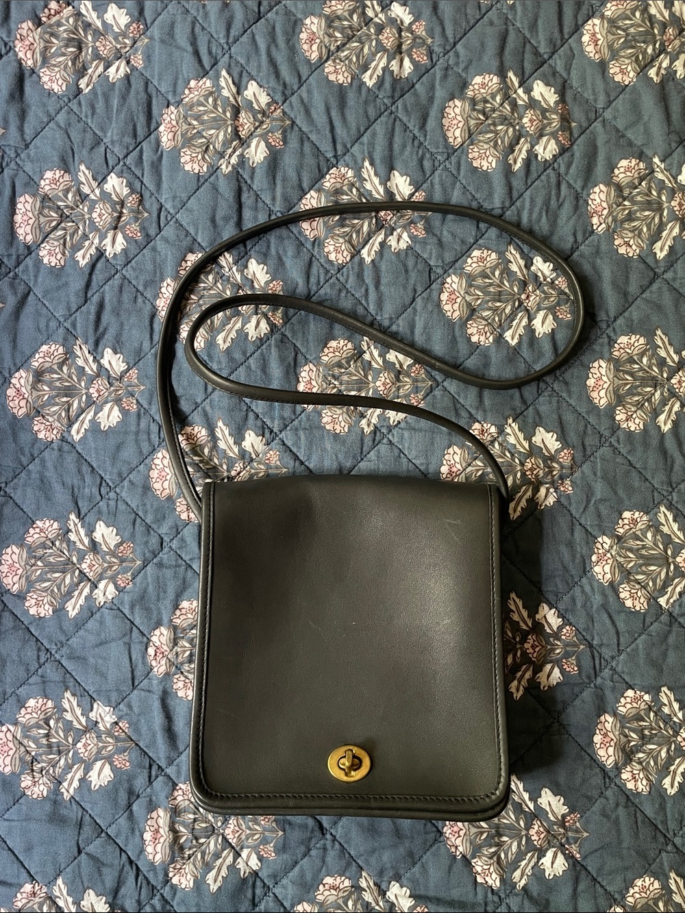 Vintage Coach Crossbody Leather Purse
